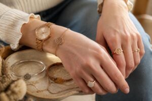 découvrez comment choisir les meilleurs bijoux fossil sur amazon pour arborer un look unique et élégant. conseils et astuces pour sublimer votre style avec des accessoires tendance.