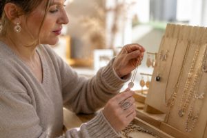 découvrez comment choisir les bijoux fantaisie ikita qui correspondent parfaitement à votre style et personnalité grâce à nos conseils pratiques et astuces tendance.